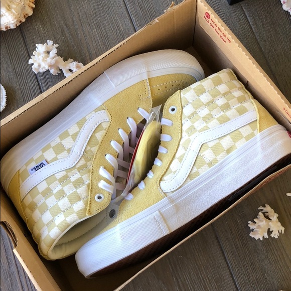 🌴🌼VANS- HIGH TOPS CHECKER BOARD🌼🌴 - Picture 9 of 9